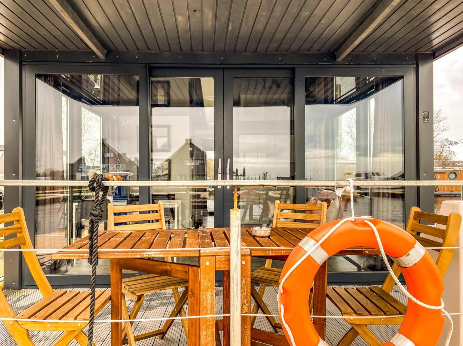 Houseboat Blue Sneekermeer Offingawier 外观 照片